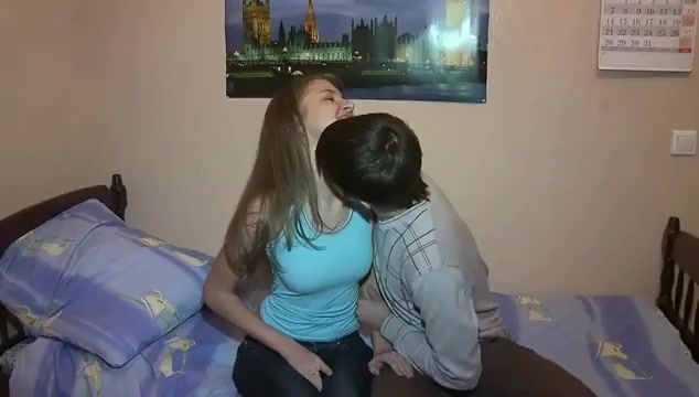 [Эротическое видео для женщин] Милый секс студенческой пары - kingplayclub.ru