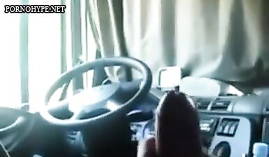 Жена минет другу в машине: порно видео на massage-couples.ru