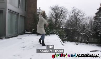 Играют в снежки - 3000 лучших порно видео