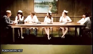 видео голых медсестричек